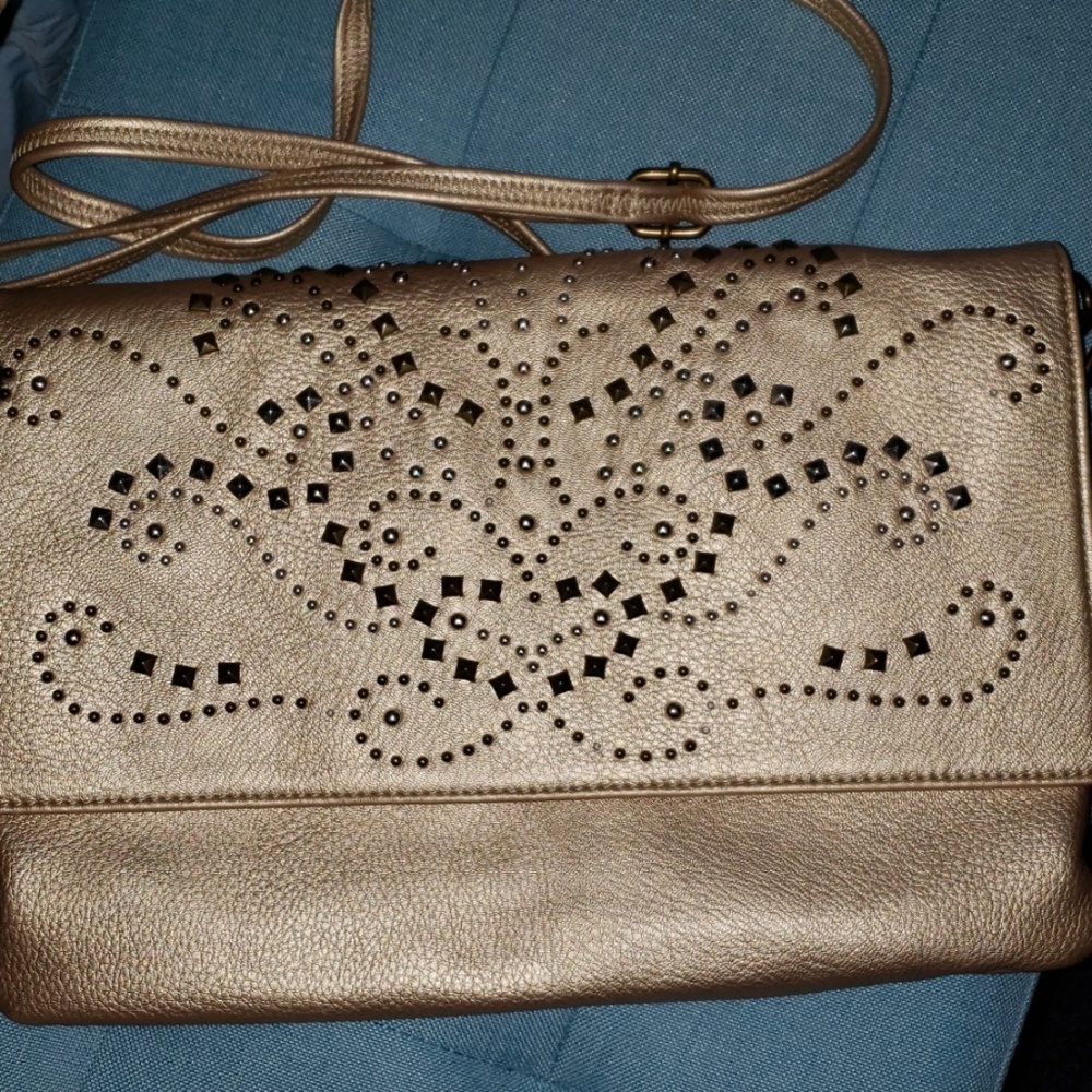 🌺 3/20 Carlos Santana crossbody